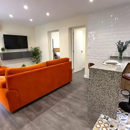 Casa Nueva En El Centro * Santander